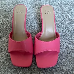 NEW never worn pink small heels.